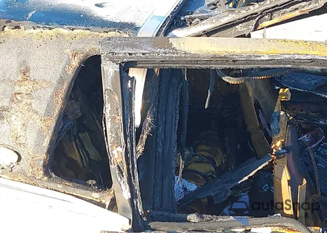 1990 Buick Riviera z USA, uszkodzony, nr VIN 1G4EZ13C9LU418153